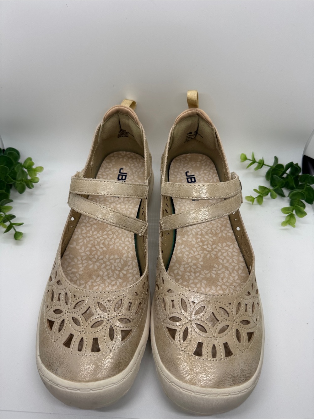 JAMBU Bellerose Encore flats. Size 10